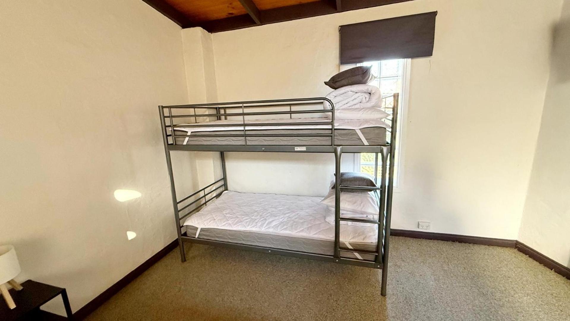 Colonial Bank Motel Omeo Экстерьер фото