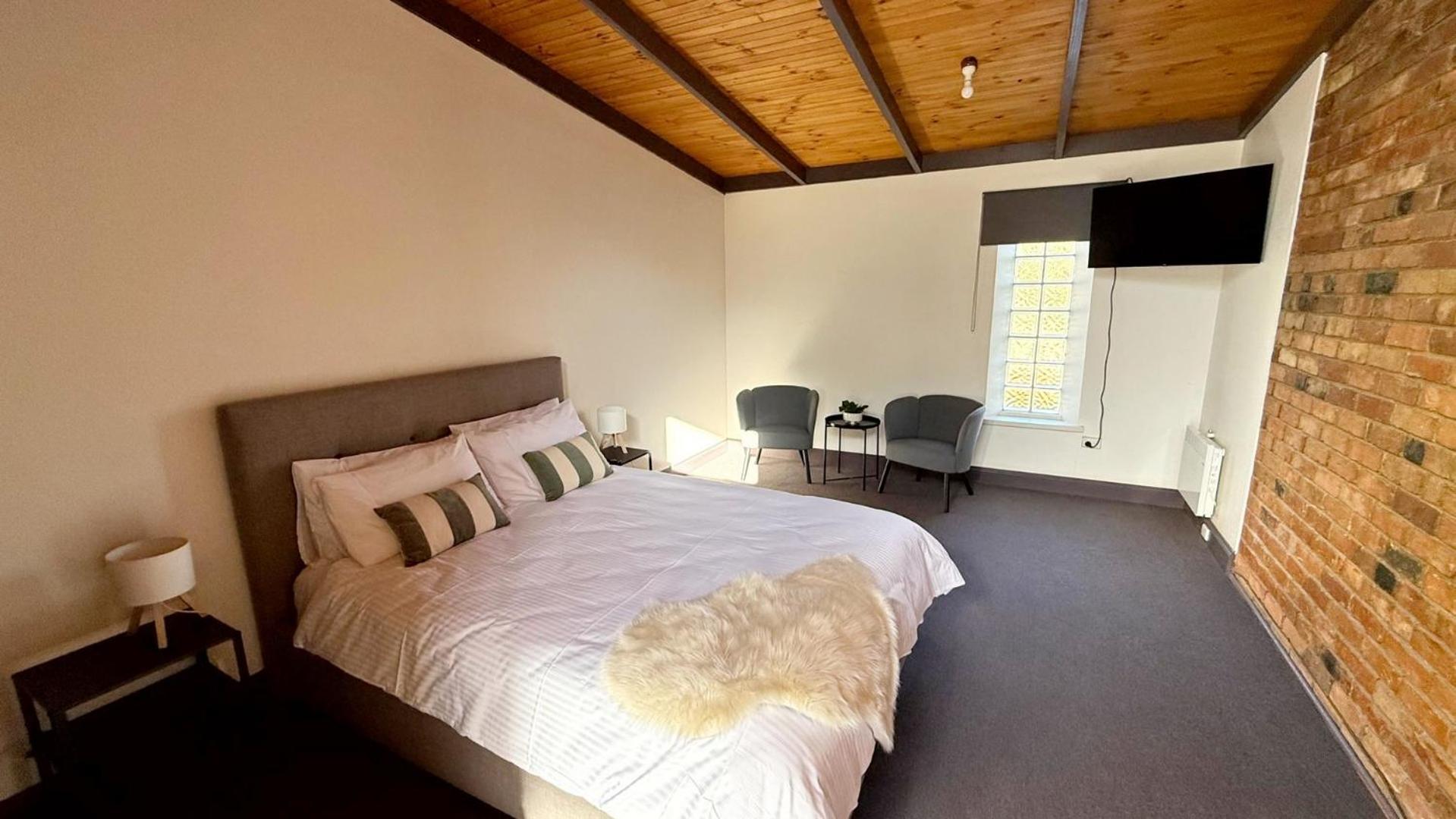 Colonial Bank Motel Omeo Экстерьер фото