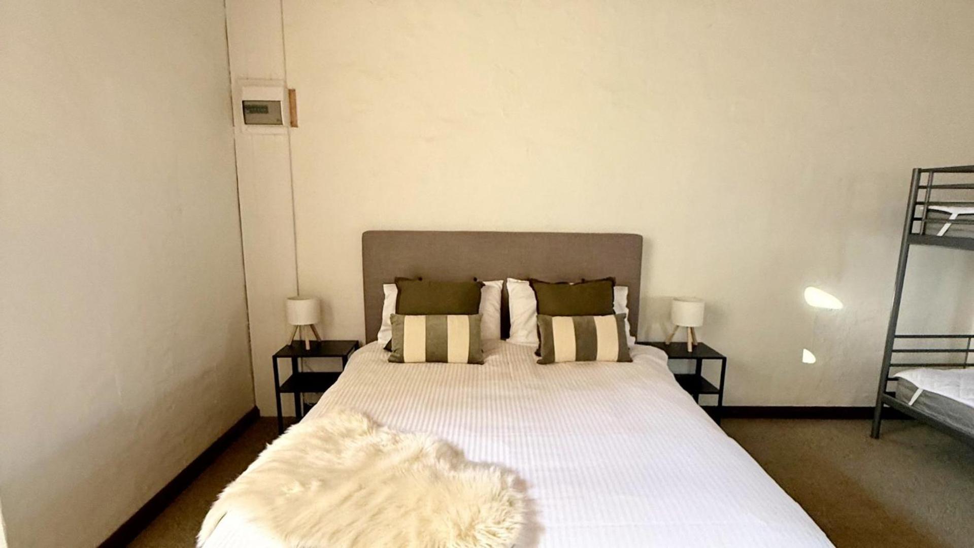 Colonial Bank Motel Omeo Экстерьер фото
