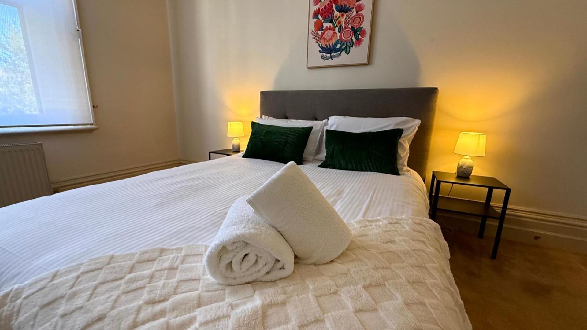 Colonial Bank Motel Omeo Экстерьер фото